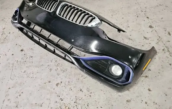 BMW 4 F32 F33 Front bumper 68664111 3210270