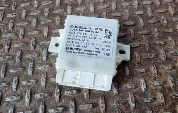 Mercedes-Benz C W204 Parking PDC control unit/module A2049009004