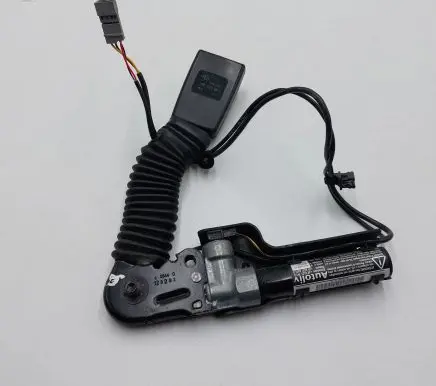 Mini Cooper Countryman R60 Front seatbelt buckle G0844C