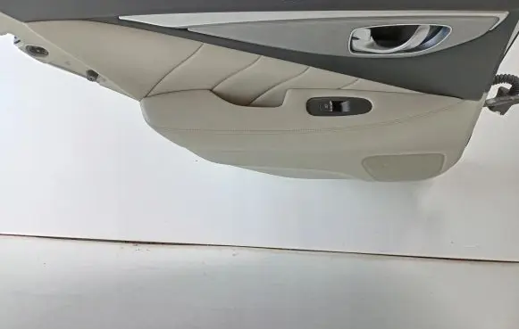 Infiniti Q50 Rear door card panel trim
