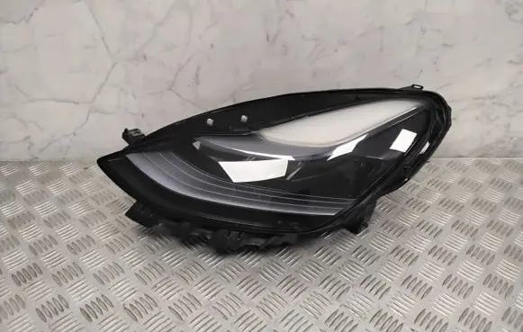 Tesla Model 3 Headlight/headlamp 151495200D