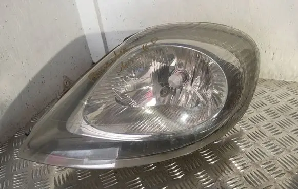 Nissan Primastar Headlight/headlamp