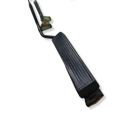 Mercedes-Benz E W124 Accelerator throttle pedal 1233010082