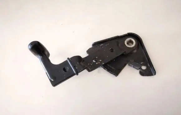 Audi A4 S4 B5 8D Engine bonnet (hood) release handle