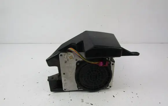 Audi A3 S3 8L Subwoofer speaker 8L0035381D