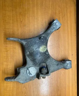 Rear upper control arm/wishbone