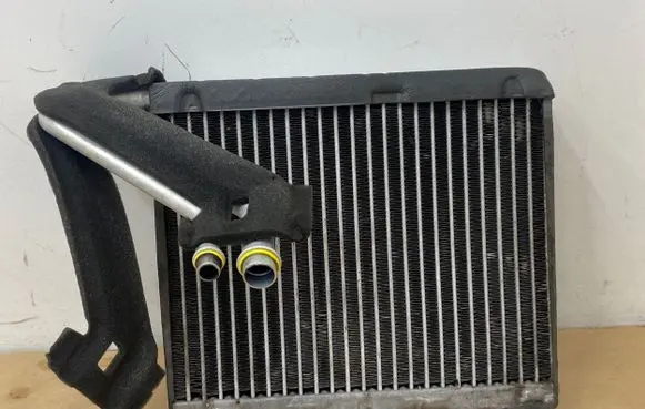 Air conditioning (A/C) radiator (interior)
