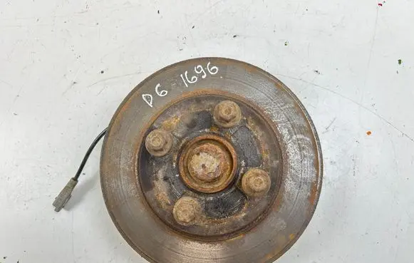 Peugeot 3008 I Rear wheel hub