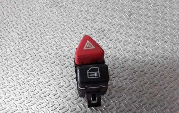 Mercedes-Benz A W168 Hazard warning light relay A1688201210