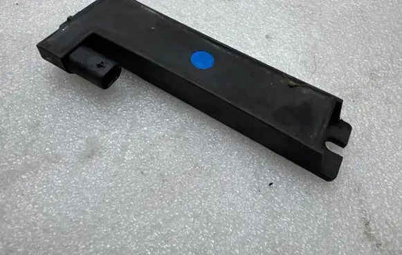 Tesla Model X Keyless system antenna 104312900B 12069008R1 5217