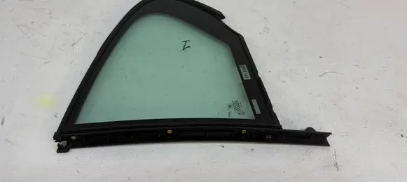 BMW 7 F01 F02 F03 F04 Rear vent window glass 51347177655 7177655