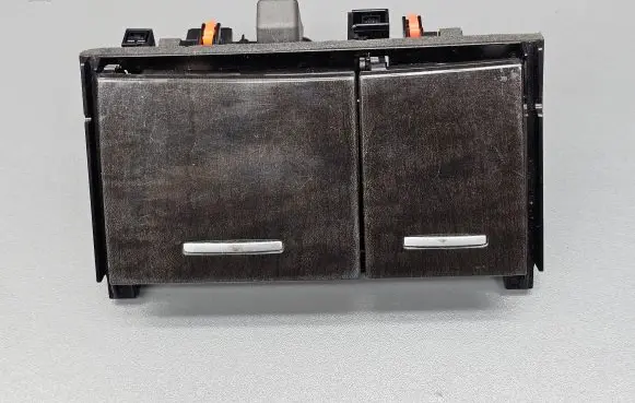 Ashtray (front)