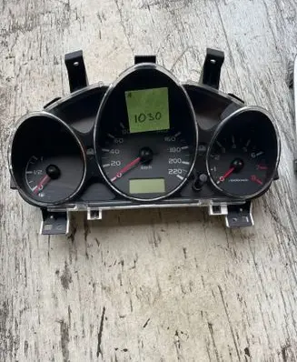Mitsubishi Colt Speedometer (instrument cluster) MM0038001