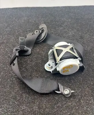 BMW 3 F30 F35 F31 Front seatbelt 7243308
