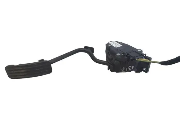 Jaguar XF X250 Accelerator throttle pedal 8X239F832A