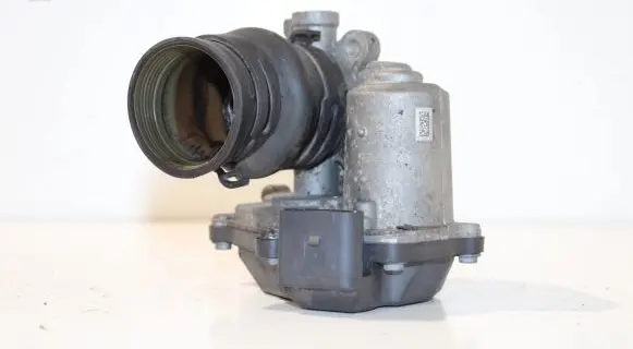 Audi A4 S4 B8 8K EGR valve 04L131501 04L131501B