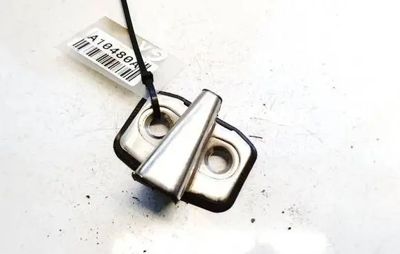 Audi A4 S4 B5 8D Rear door lock loop/hook striker 