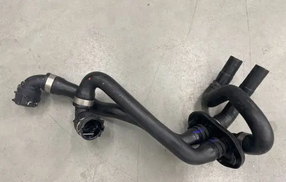 Audi Q5 SQ5 Engine coolant pipe/hose