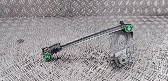 Rear door manual window regulator