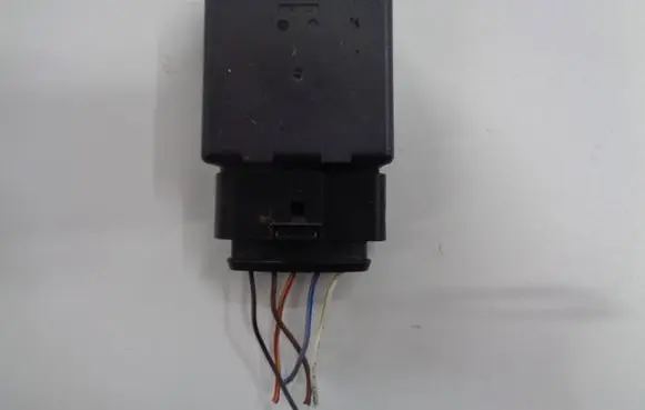 Volkswagen Golf VII Fuel injection pump control unit/module 5Q0906093A