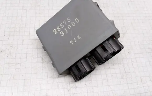Nissan Primera Other control units/modules 285753J000