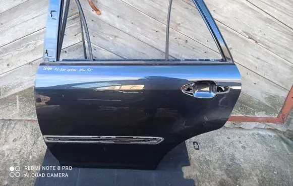 Lexus RX 300 Rear door