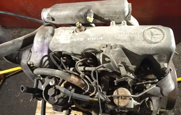 Mercedes-Benz 100 W631 Engine 61696310