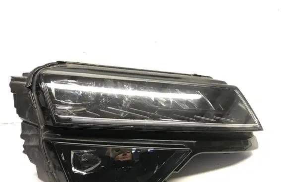 Skoda Karoq Headlight/headlamp 57B941016B 00020104 20PL8935