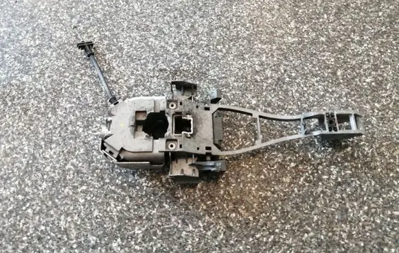 Volvo V50 Front door interior handle