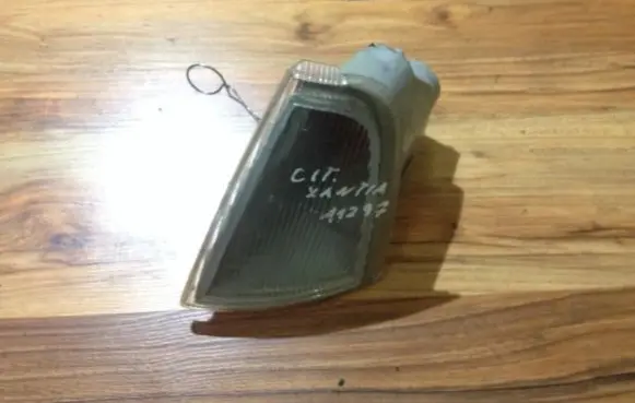 Front indicator light