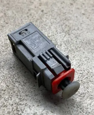 Opel Meriva A Clutch pedal sensor 55701396 869619858