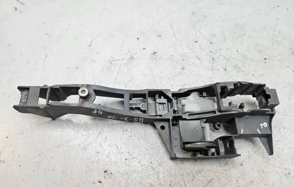 Citroen DS3 Front door coupe exterior handle/bracket 8684559980