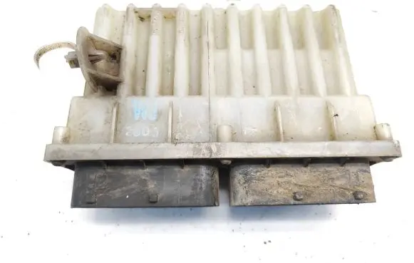 Opel Zafira A Fan control module 24462346