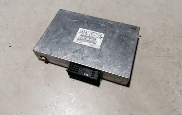 Audi A4 S4 B6 8E 8H Bluetooth control unit module 8P0862335D