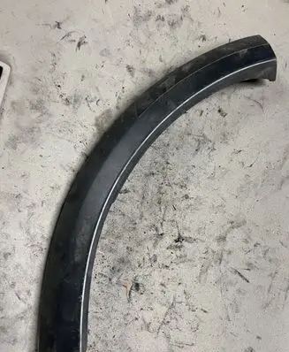 Opel Frontera B Rear arch trim
