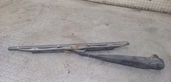 Chrysler Pacifica Rear wiper blade 