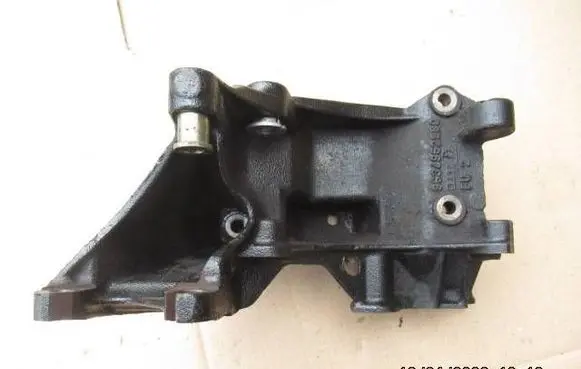 Peugeot 206 Generator/alternator bracket 9634962980