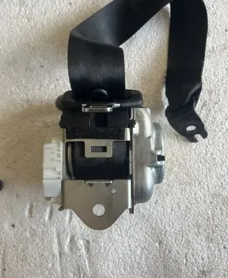 Land Rover Range Rover Evoque L551 Rear seatbelt J9C3611B68AC