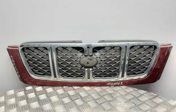 Subaru Forester SF Front grill