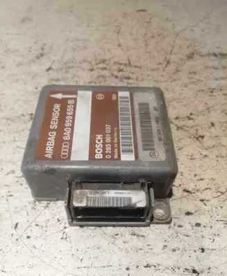 Audi A4 S4 B5 8D Airbag control unit/module 8A0959655B