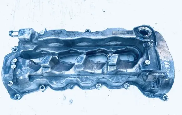 Honda CR-V Rocker cam cover 