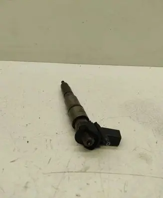 BMW 7 E65 E66 Fuel injector 779209703 0445115009