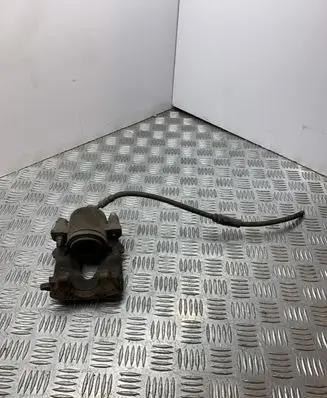Volkswagen Golf VI Front brake caliper