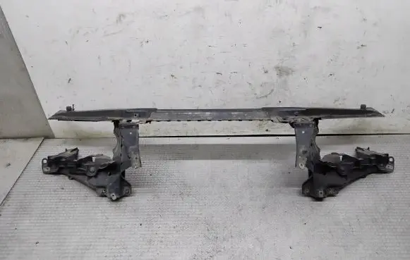 BMW X5 E53 Radiator support slam panel