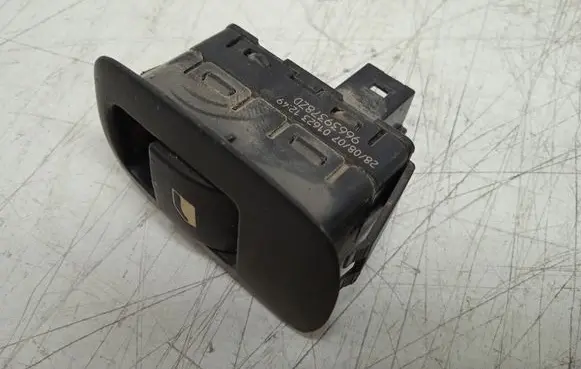 Citroen C4 I Picasso Electric window control switch 96639378ZD