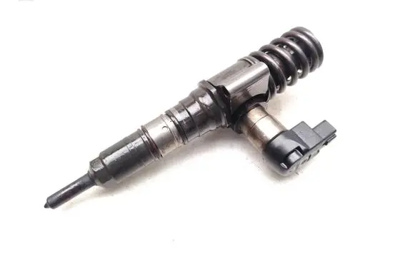 Audi A3 S3 8P Fuel injector 03G130073T