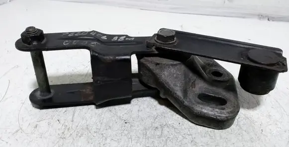 Peugeot 406 Engine mounting bracket