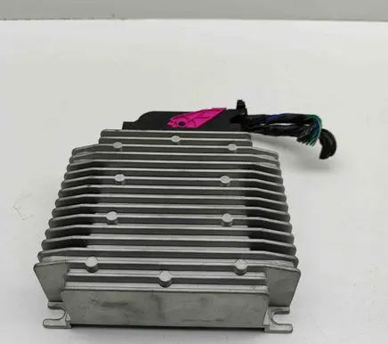 Tesla Model X Sound amplifier 100483310A