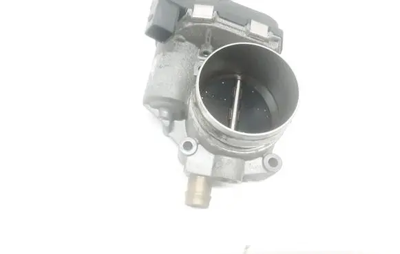BMW 5 F10 F11 Throttle valve 7588625