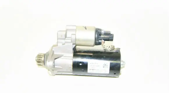 Volkswagen PASSAT B7 Starter motor 02E911024C